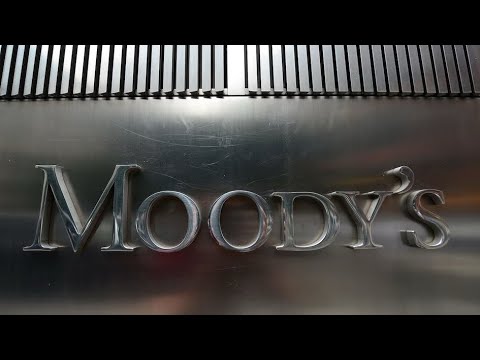 Moody&#039;s ouvre la porte à une baisse de la note de la France