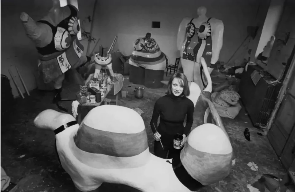 niki saint phalle artiste-feministe